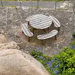 On The Bornholm Cliffs Daire